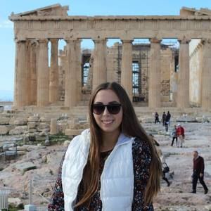 Meet your Posher, Alyssa